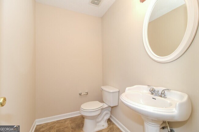 Building Photo - 149 Mill Pointe Ct
