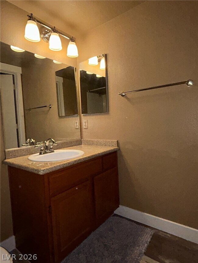 Building Photo - 7255 W Sunset Rd