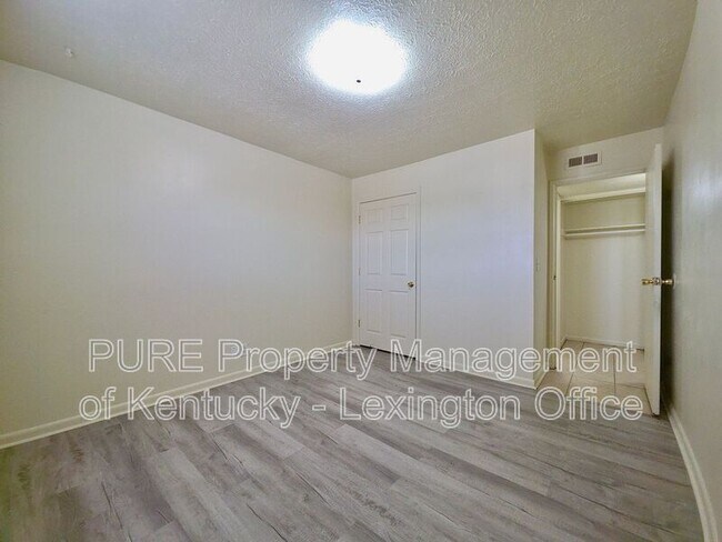 Building Photo - 304 Quachita Trail