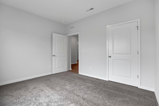Building Photo - 539 Darliene Dr