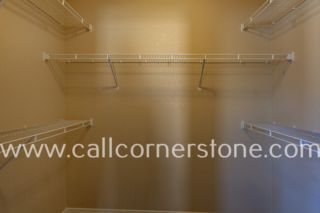 Building Photo - 6698 Lucky Star Ln