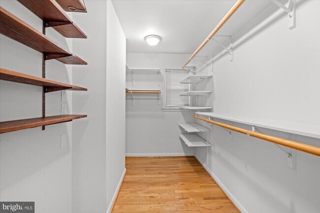 Building Photo - 7504 Radnor Rd