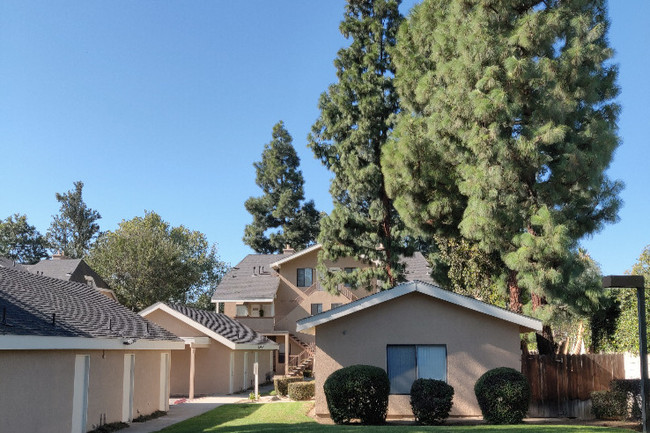 Primary Photo - Pepperwood Villas