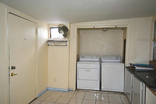 Building Photo - 11685 Alief Clodine Rd