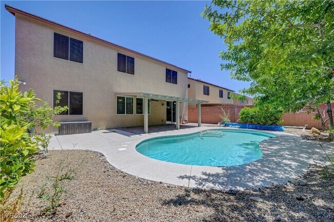 Building Photo - 7029 Chestnut Valley St