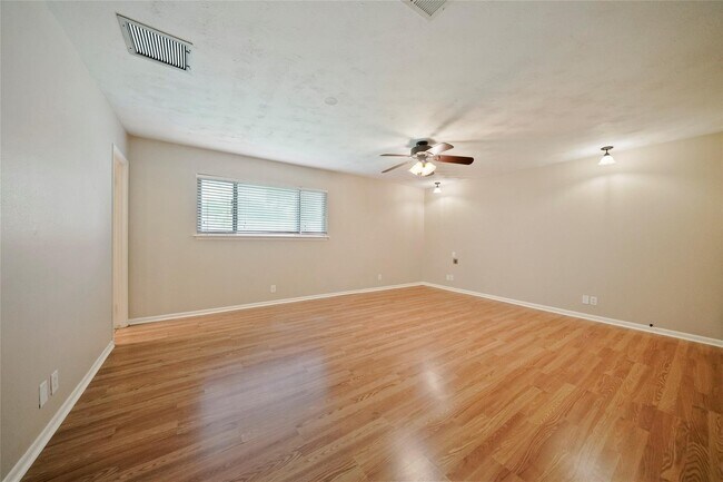 Building Photo - 1319 Spillers Ln