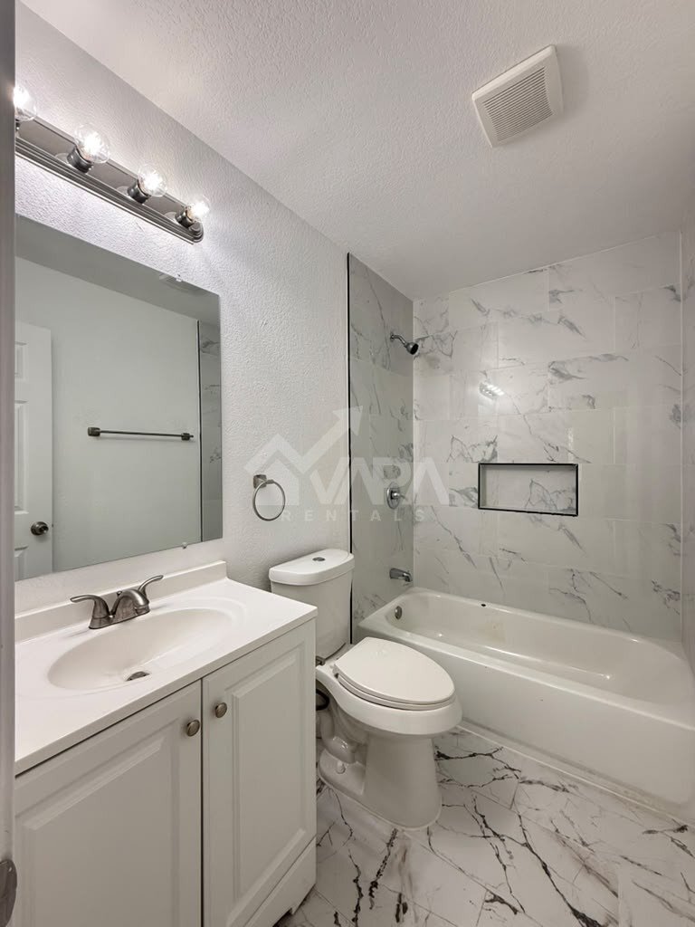 Building Photo - 2731 Candle Ridge Dr