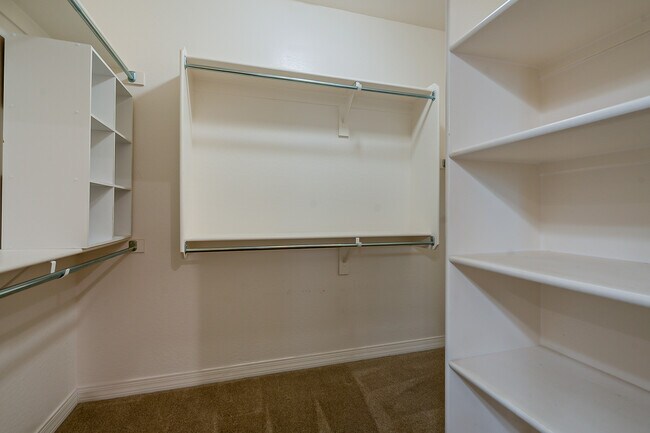 Building Photo - 28315 N Welton Pl