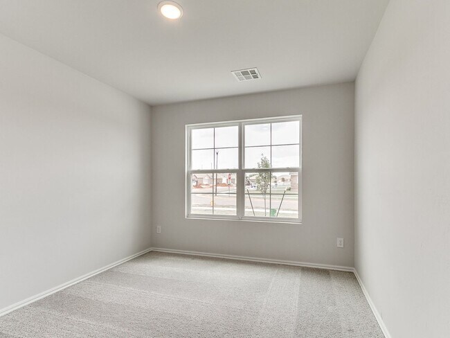 Building Photo - 1st Month Free!