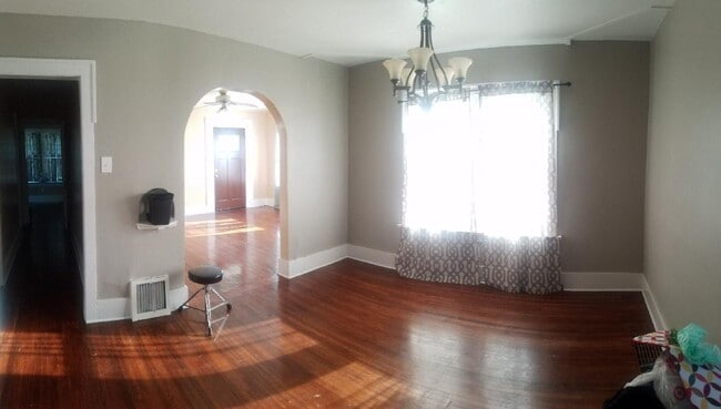 Building Photo - 917 Kimball Ave