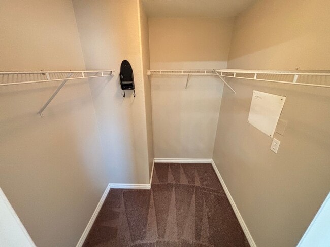 Building Photo - Spacious 4BED/3BATH Home Located in North Las Vegas