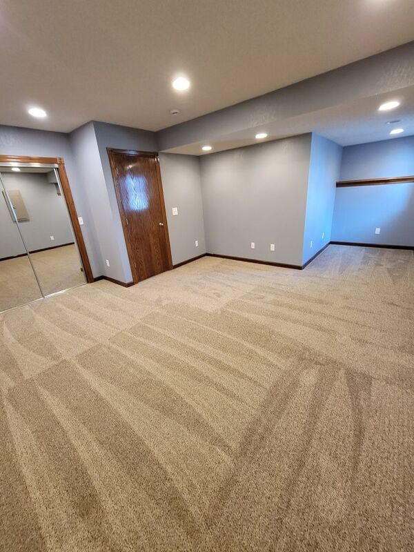 Building Photo - 5041 Mitchell Rd