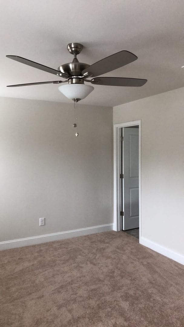 Building Photo - 3BR  2.5BA TOWNHOME