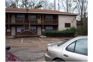 Building Photo - D&D Apartments