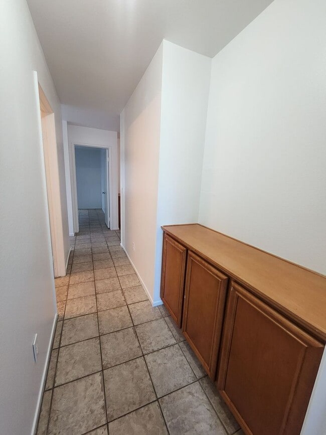 Building Photo - 71669 Sun Valley Dr