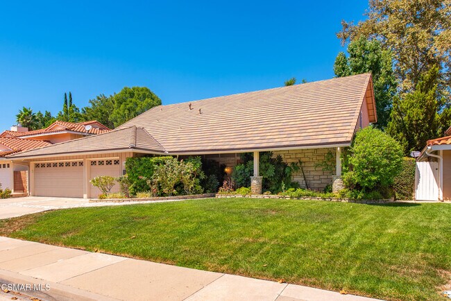 Building Photo - 31957 Doverwood Ct
