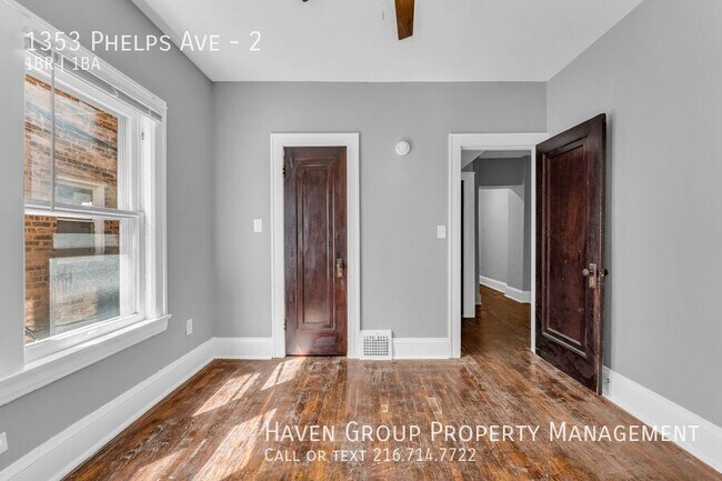 Building Photo - 1353 Phelps Ave