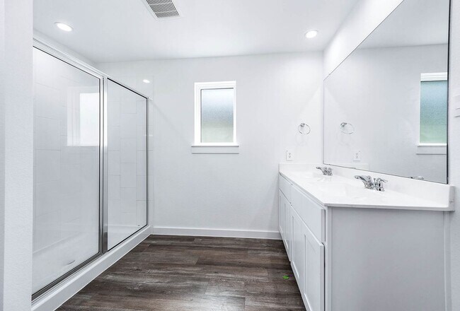 Building Photo - 1122 Fringed Bluestar Dr
