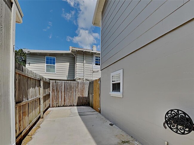 Building Photo - 4810 2nd Ave N