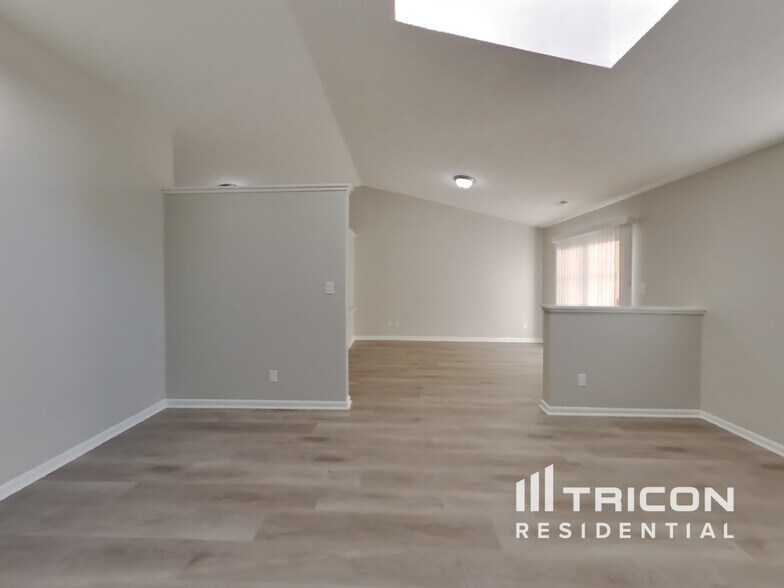 Building Photo - 1579 Winding Creek Trail