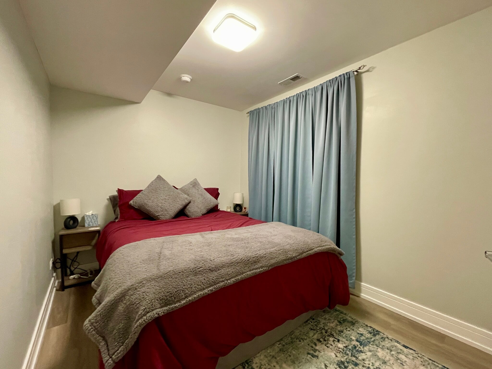 Building Photo - 1725 N Honore St