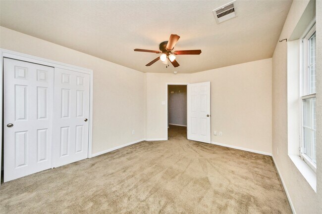 Building Photo - 2662 Magnolia Fair Way