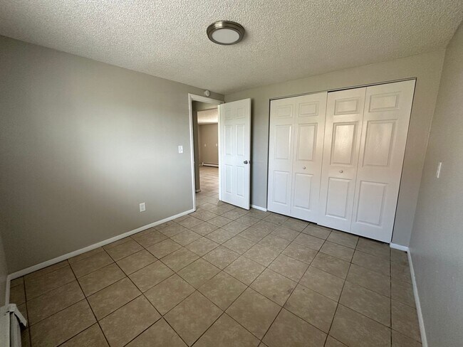 Building Photo - 4315 Lashelle Ave