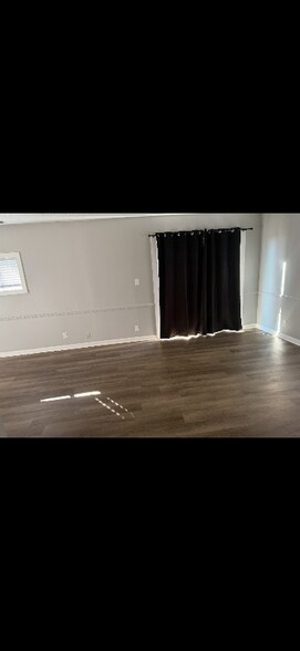 Building Photo - 715 Grandview Ave