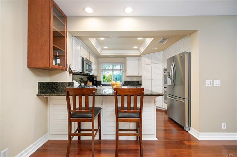 Building Photo - 33 Belcanto