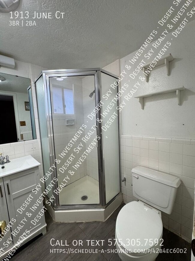 Building Photo - 1913 June Ct