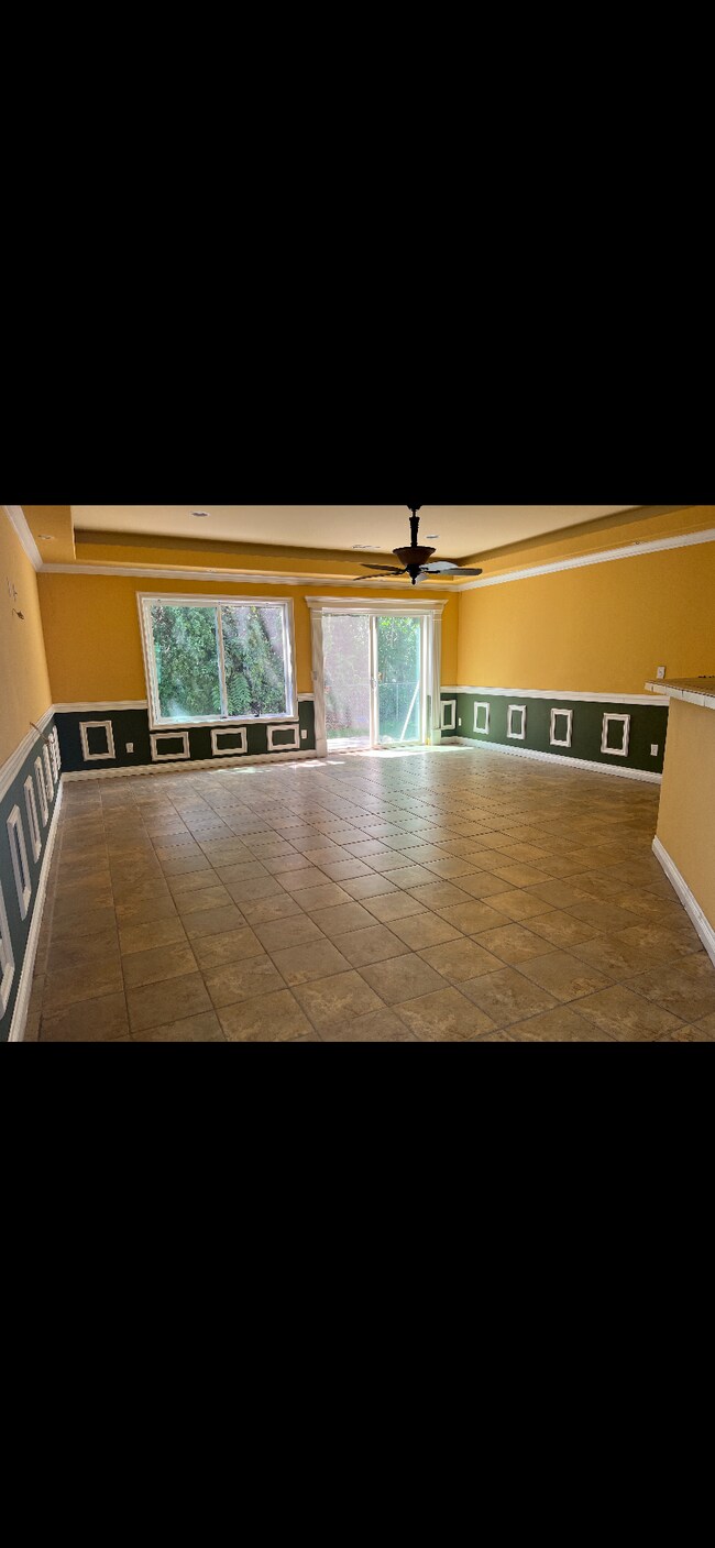 Building Photo - 1723 W 19th Ave