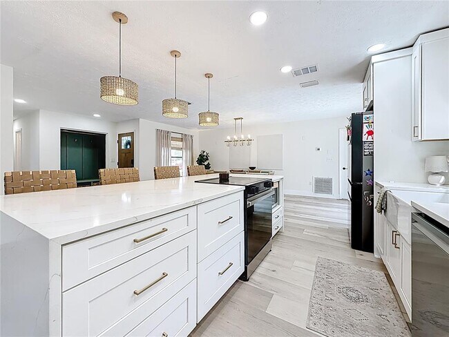 Building Photo - 2959 Laurel Ct