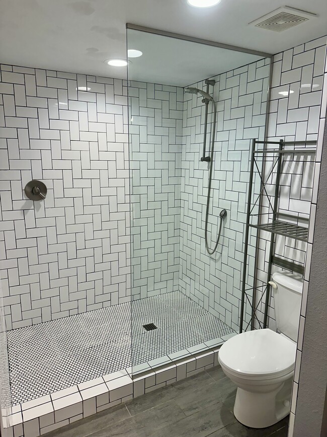 Building Photo - 3637 E Monterosa St