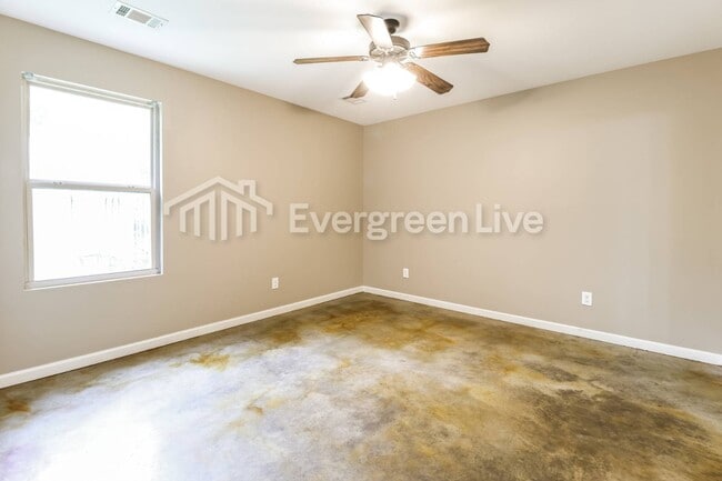 Building Photo - 1300 Ridge Rd
