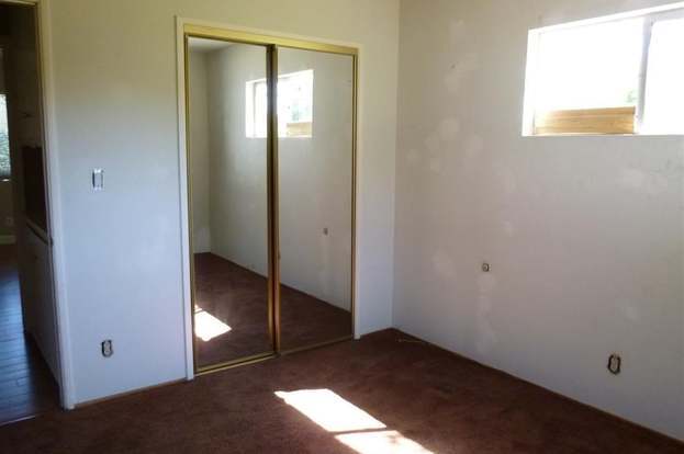 Building Photo - 28560 Lilac Rd
