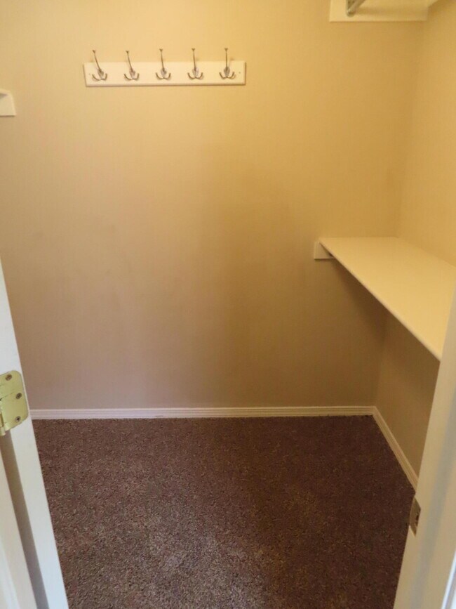 Building Photo - 14246 Gil Reyes Dr