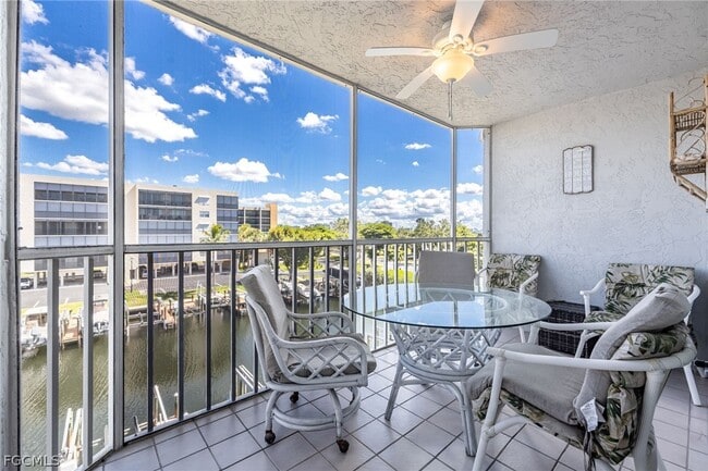 Building Photo - 4511 Bay Beach Ln