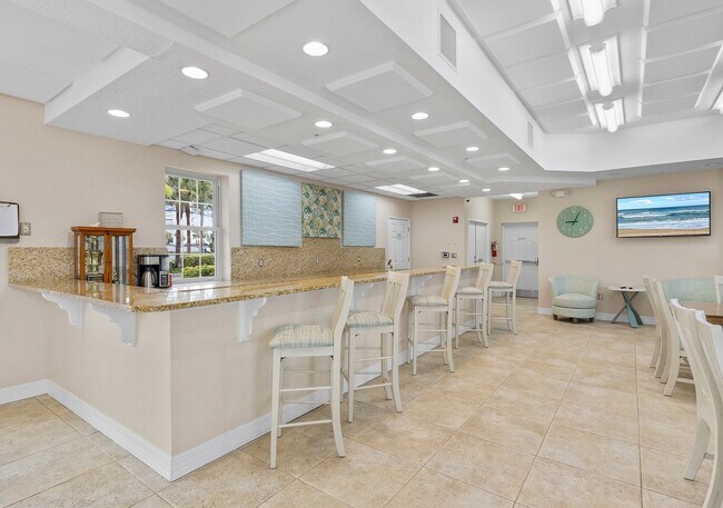 Building Photo - 5300 S Atlantic Ave