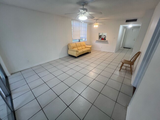 Building Photo - 5980 NW 64th Ave