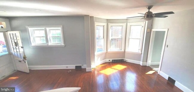 Building Photo - 16 Wildwood Ave