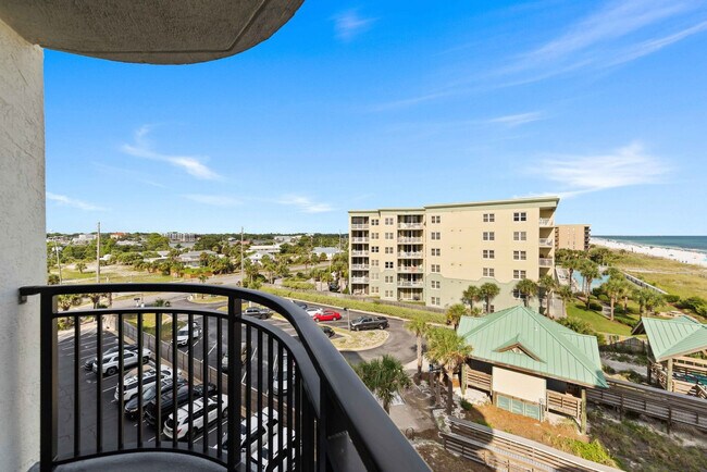 Building Photo - 833 Santa Rosa Blvd