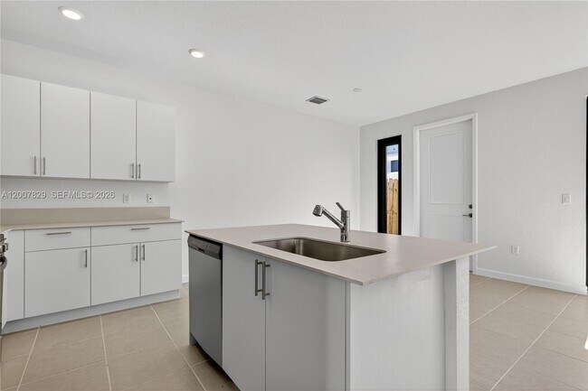 Building Photo - 13883 SW 262nd St