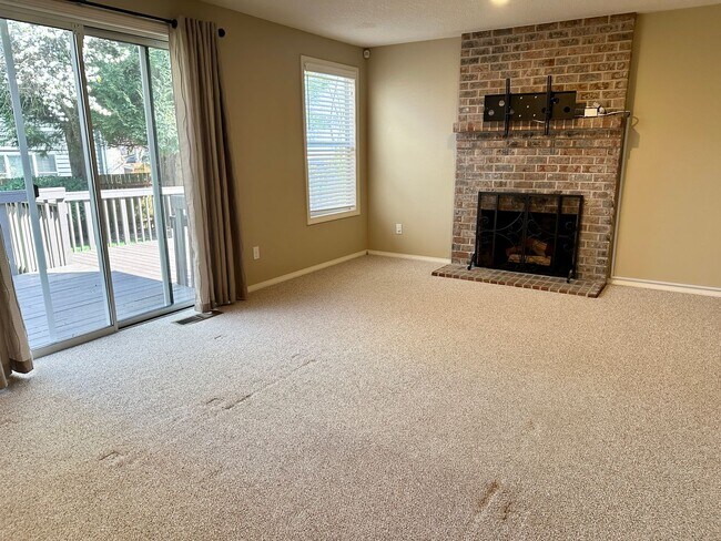 Building Photo - Lovely 4 bedroom in Wilsonville