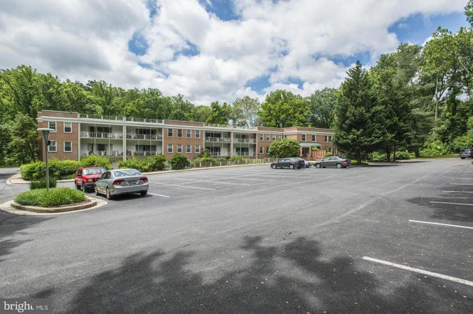 Building Photo - 3535 Chevy Chase Lake Dr