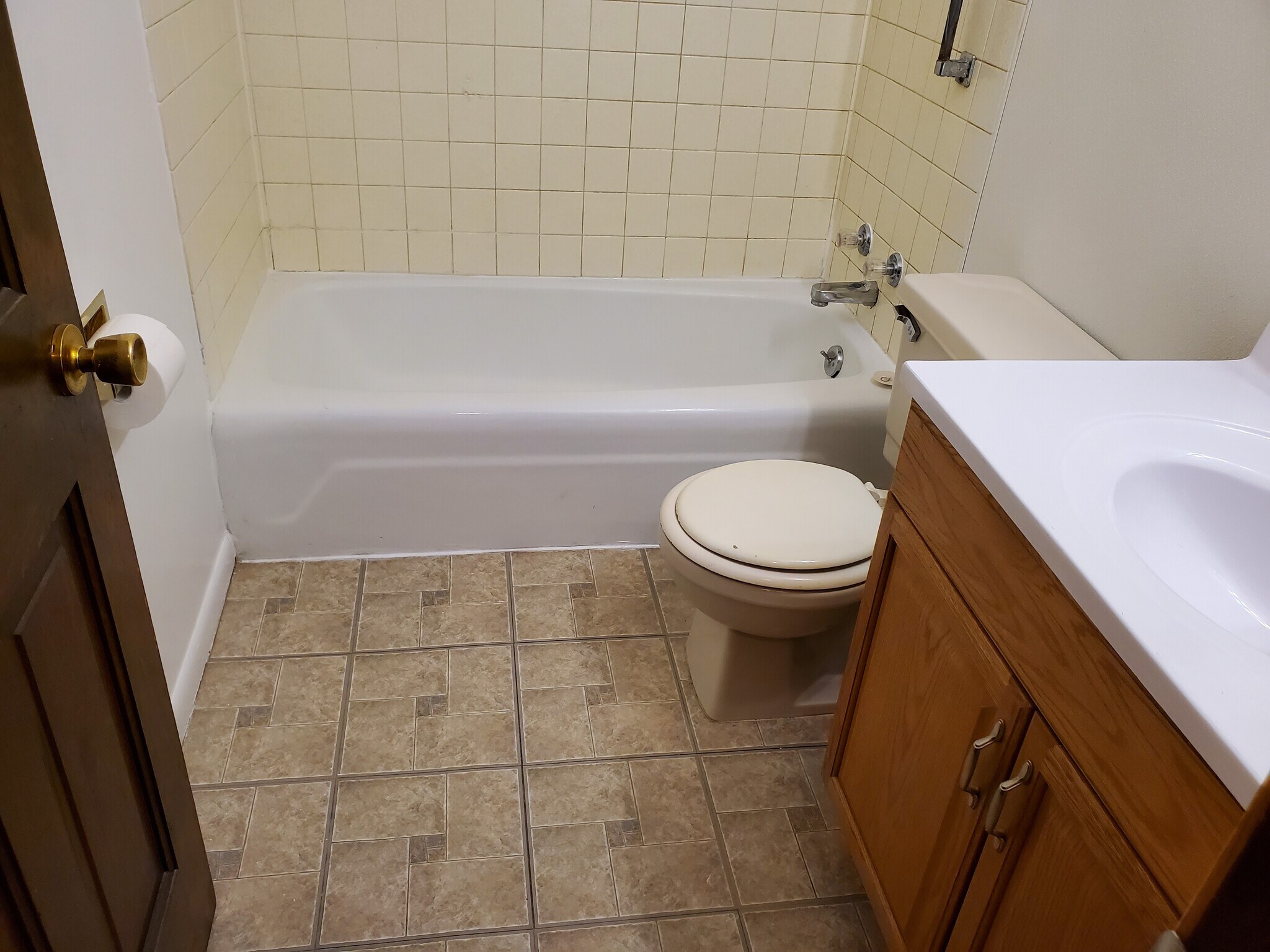 Building Photo - 226 N Nicollet St