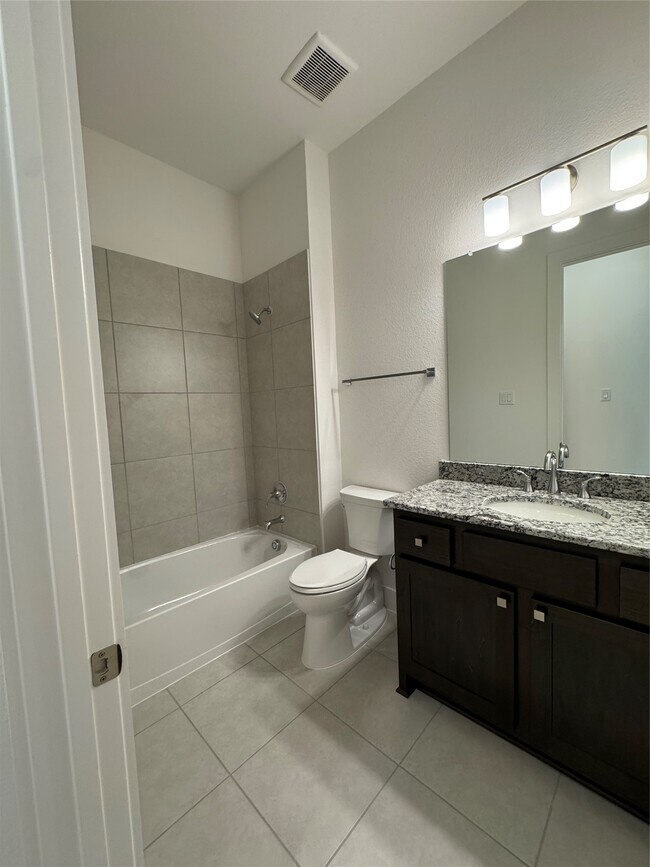 Building Photo - 7259 Stillmeadow Grv Dr