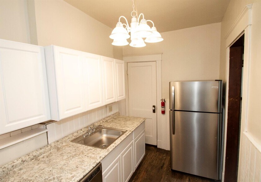 Building Photo - 4526 Smith Rd