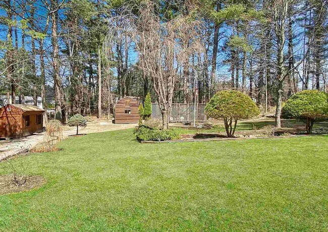 Building Photo - Prime Derry Location: Classic 3Bed, 3Bath Home