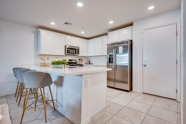 Building Photo - 10718 Lilestone Ct