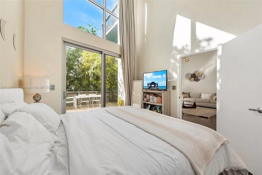 Building Photo - 221 Jefferson Ave